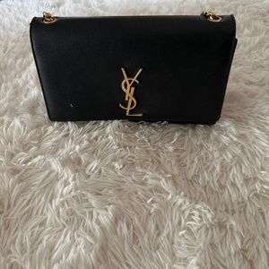 Ysl woman’s shoulder bag
